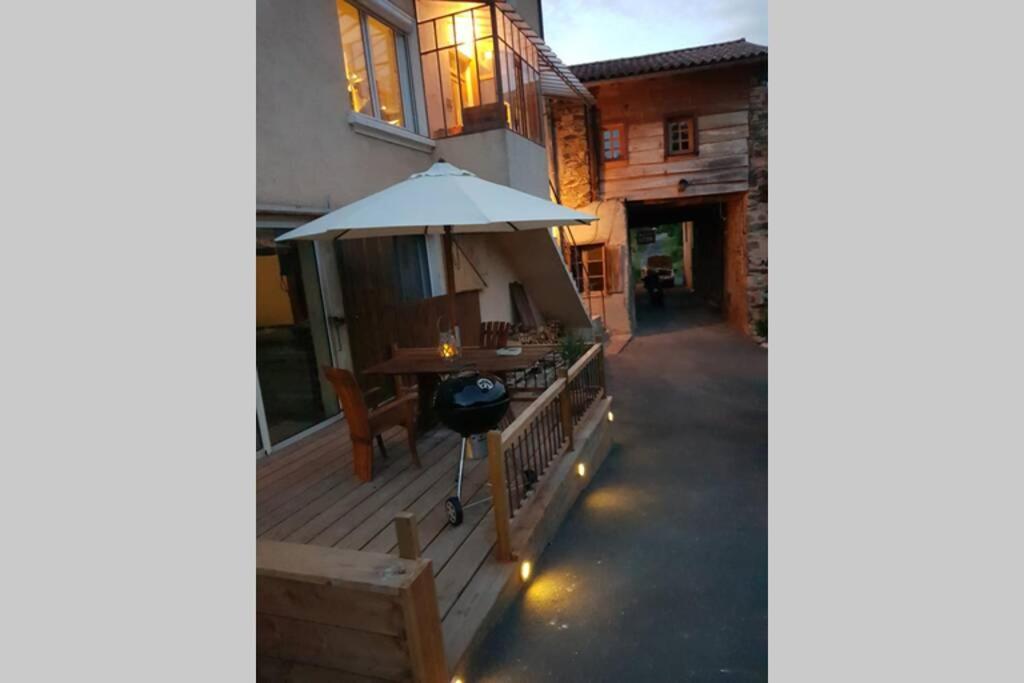 L'Idyllique - Studio Prive Sous Maison Saint-Didier-sur-Beaujeu Exteriör bild