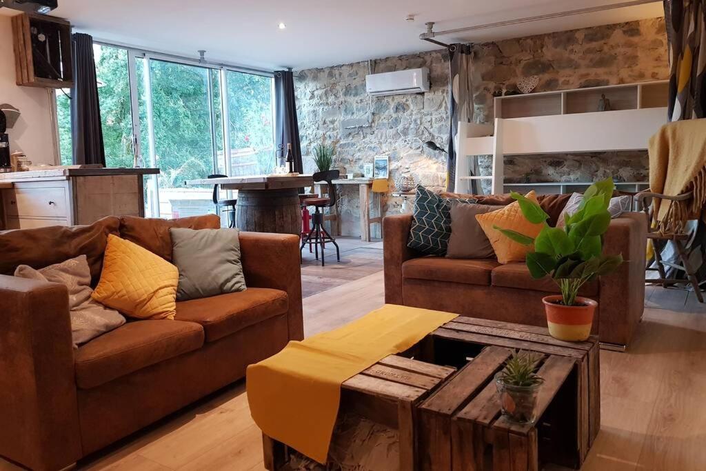 L'Idyllique - Studio Prive Sous Maison Saint-Didier-sur-Beaujeu Exteriör bild